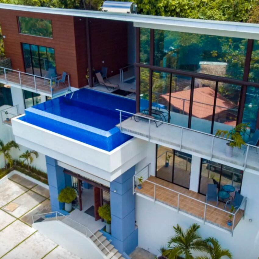 CR Vacation Properties Unveils Casa Pakal: A Masterpiece of Eco-Luxury Architecture in Manuel Antonio CR Vacation Properties Unveils Casa Pakal: A Masterpiece of Eco-Luxury Architecture in Manuel Antonio